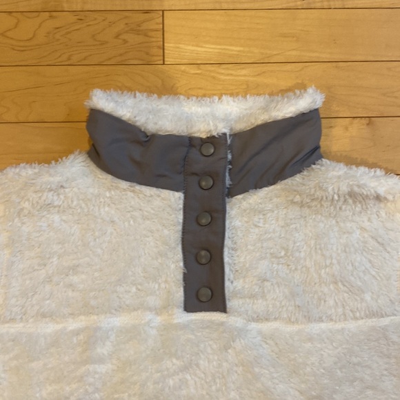 NWT Eddie Bauer Journey Sherpa Pullover - Picture 3 of 10